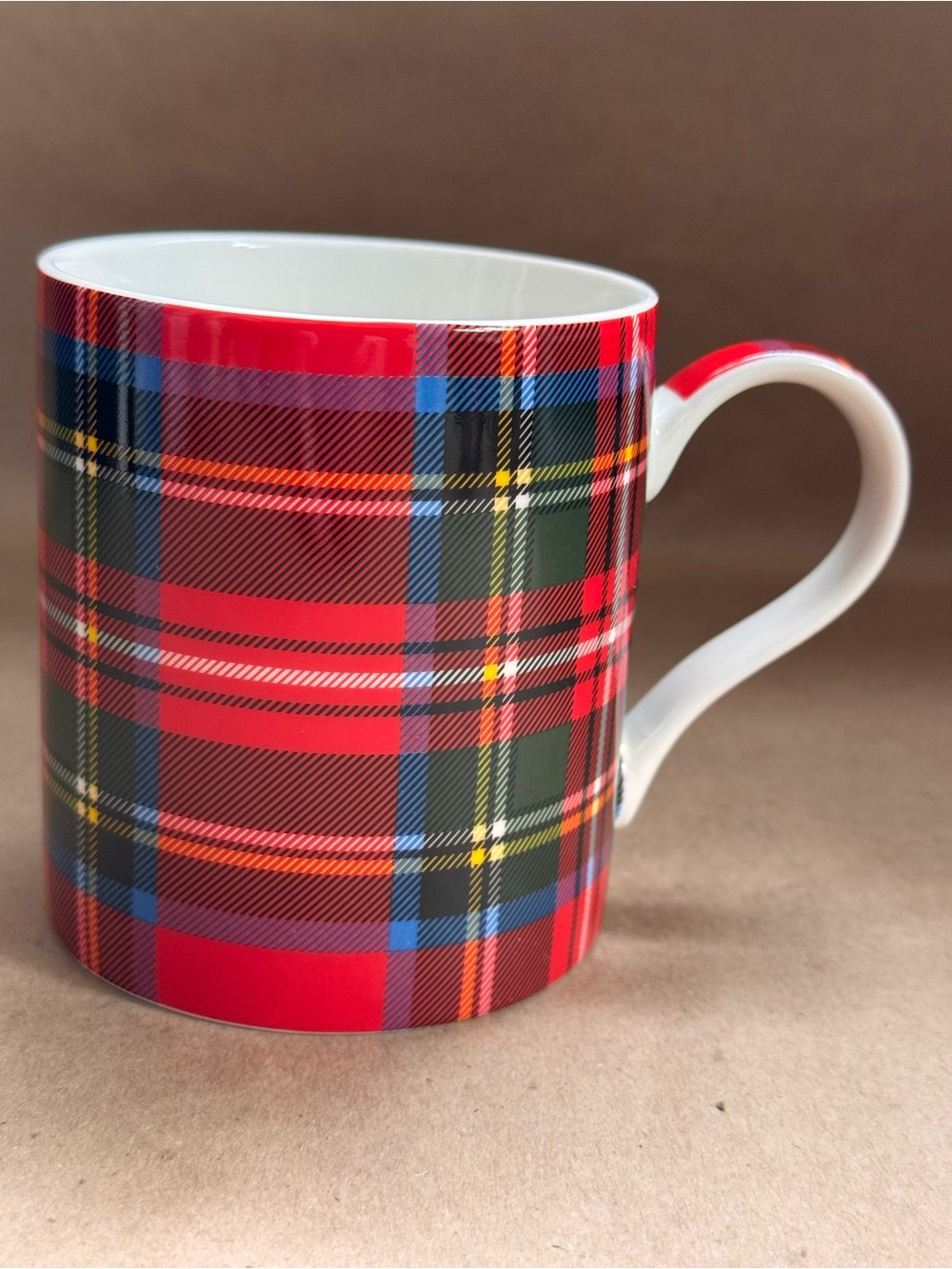 Edinburgh Woolen Mill Royal Stewart Tartan Patterned Mug. 14 fl oz
